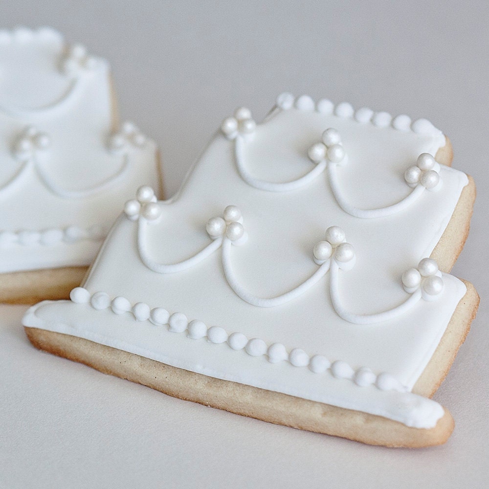 Cottage Style Wedding Cookie Favors - Pearl Wedding Cake // 1 doz. // Bridal Shower Shabby Chic French Country Vintage Chic Romantic