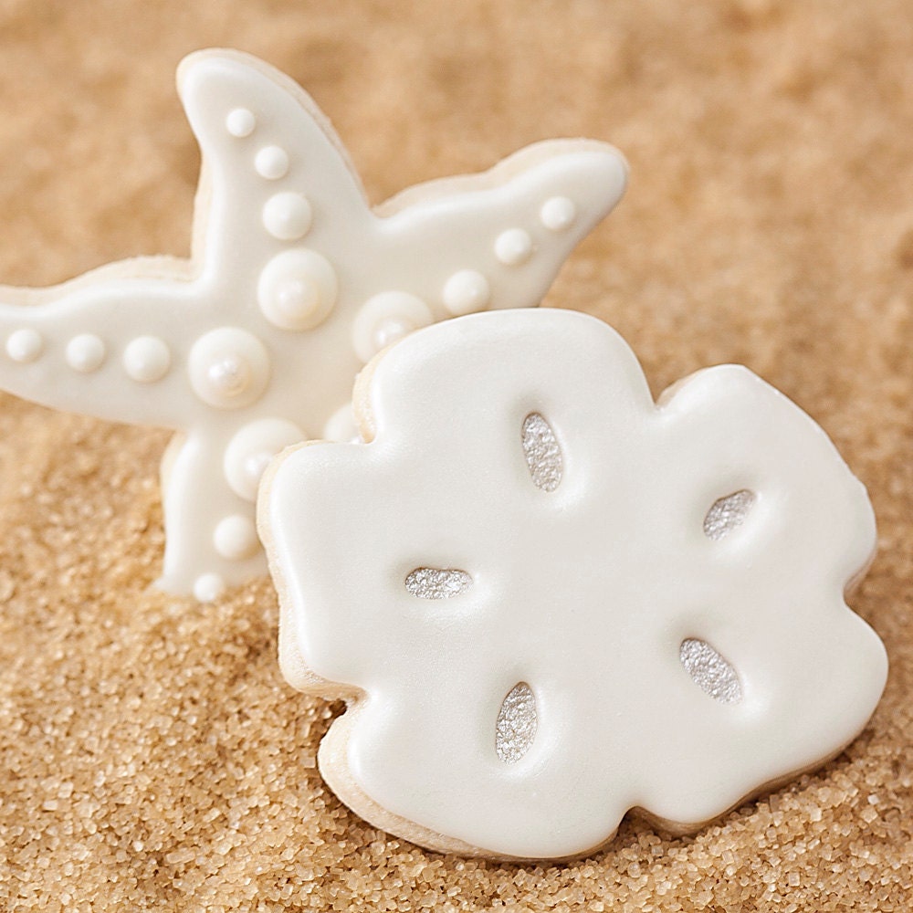Ivory White Sand Dollar Beach Wedding Cookie Favors // 1 doz. // Party Birthday Boy Girl Wedding Shower Ocean Sea