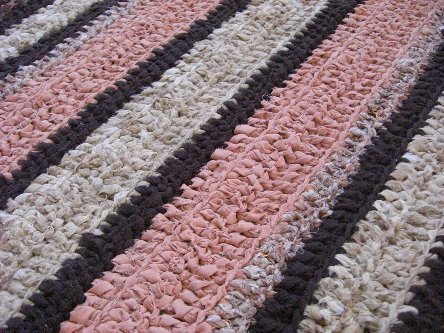 Items similar to crochet rag rug rectangle "Paige" (21" X 40") on Etsy