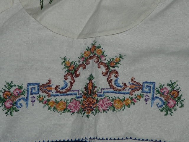 RESERVED FOR CHOI Mixed Lot Vintage Embroidered LInens To Upcycle for Crafts White Red Rose Flower Basket Towle Blue Floral Kitchen