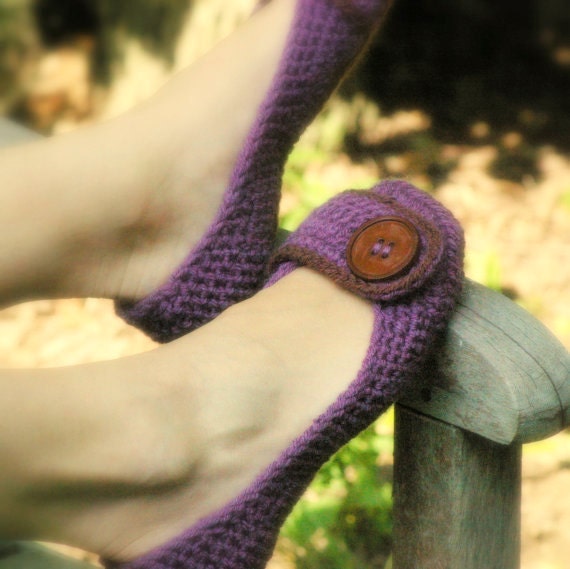 Womens House Slipper Crochet Pattern - Violet- number 205 - Instant Download