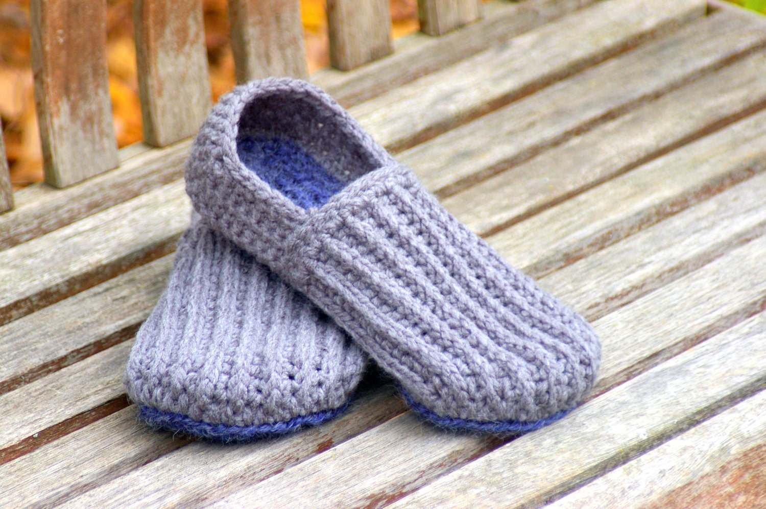 Crochet Patterns for House Slippers number 105 - Boy, Childrens, Mens - U.S. Big Boys sizes 3-7 and Mens sizes 8-13 - Instant Download