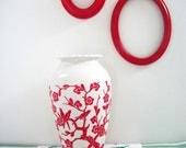 Milkglass Vase & Upcycled Enamel Red Oval Frames - Farmhouse - Cottage Chic - Milk Glass - Retro Kitchen