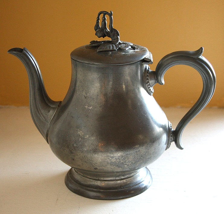 Vintage Metal Teapot with Hinge Lid by riceandbell on Etsy