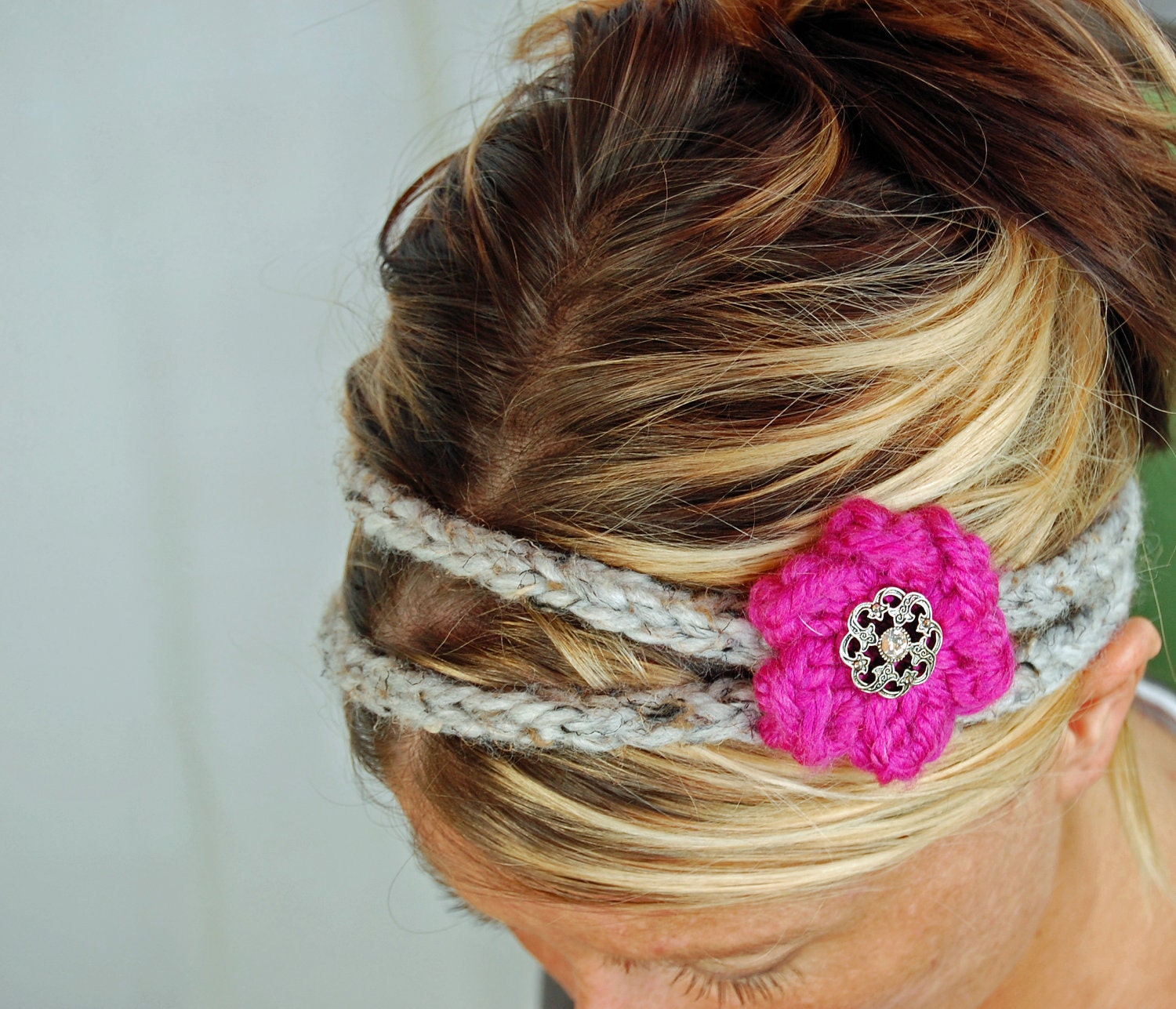 KNITTED HEADBAND - hair band - statement piece - with button embellished flower and button closure - fuchsia pink and marble grey