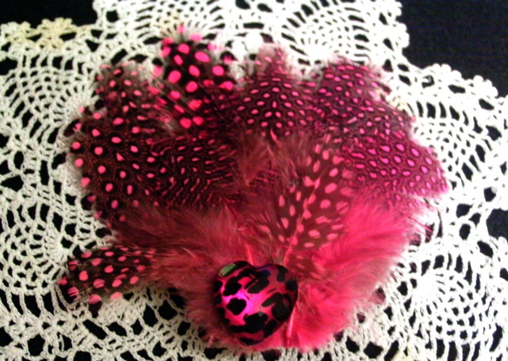 Pink And Black Speckled Heart And Feather Clip on sale