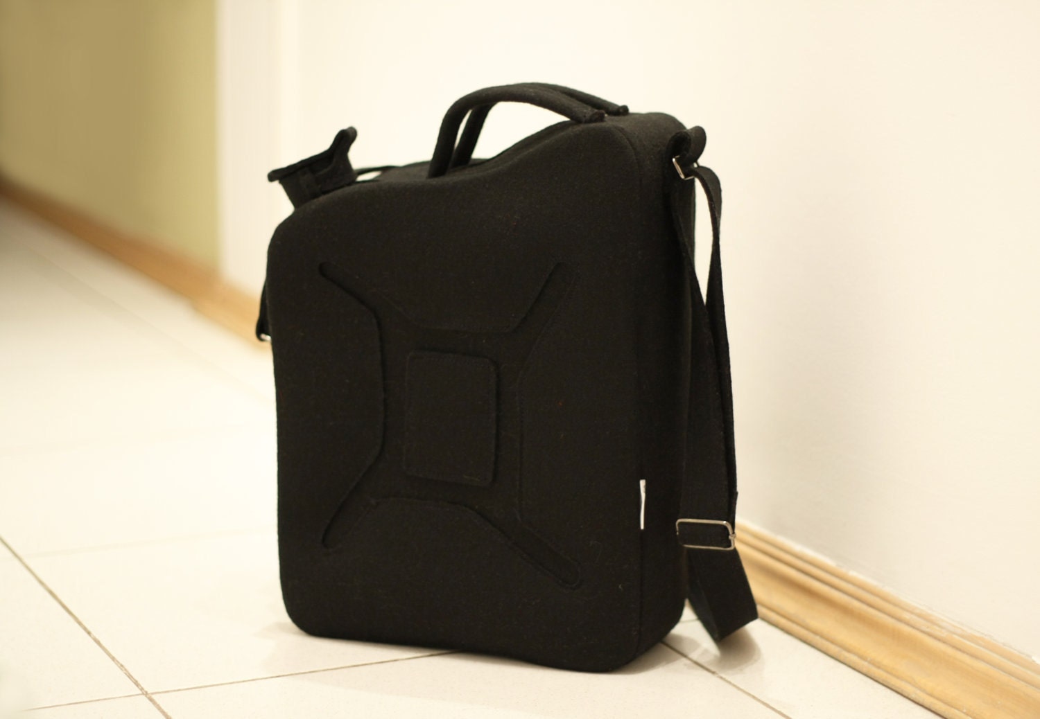 Black Felt Gas Can Bag