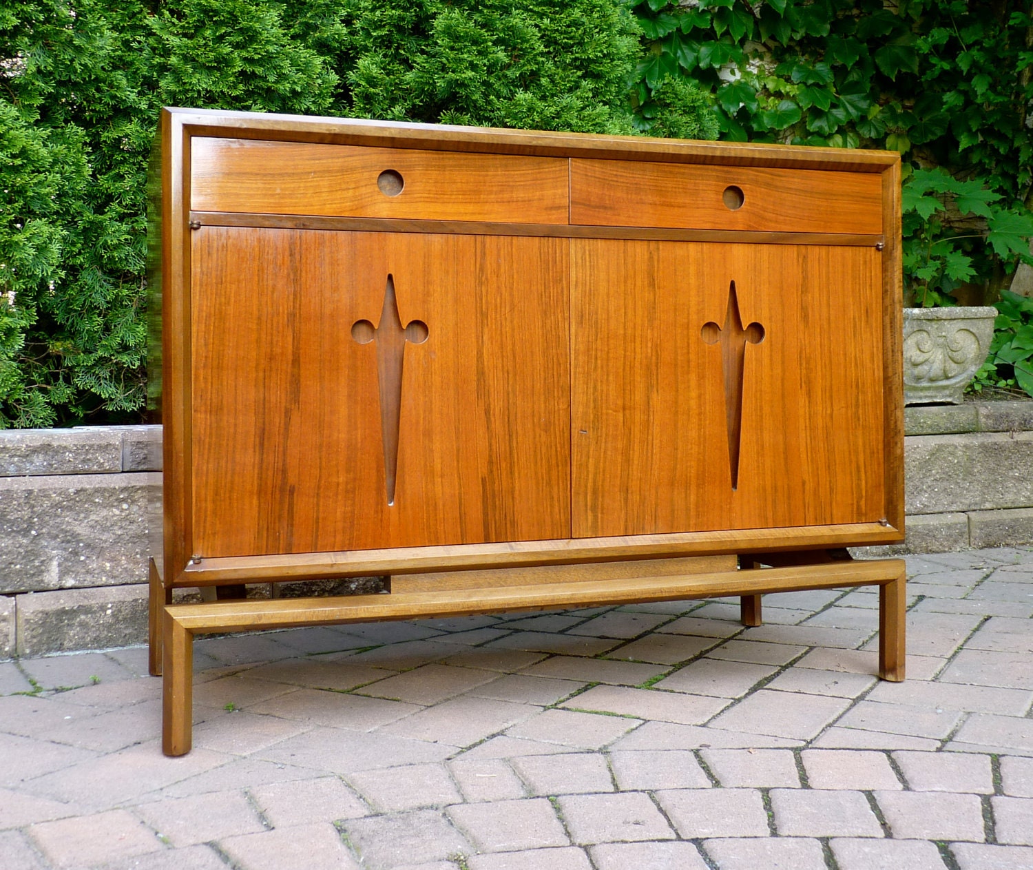 Mid Century Modern DRESSER storage CREDENZA WOW