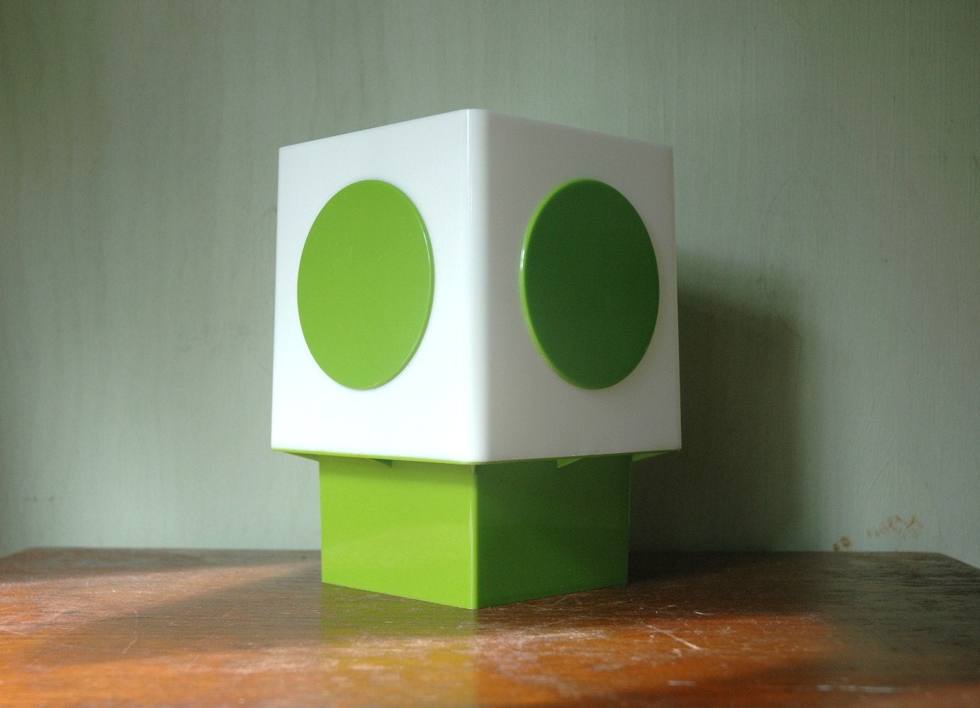 Space Age Green Plastic Desk Lamp - Kartell Era Mod Plastic Cube Lamp