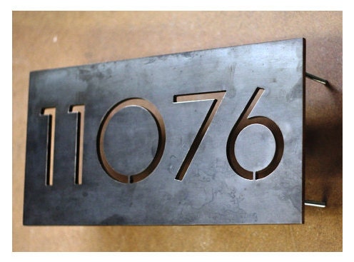 Modern House Numbers - Centered 5 Numbers