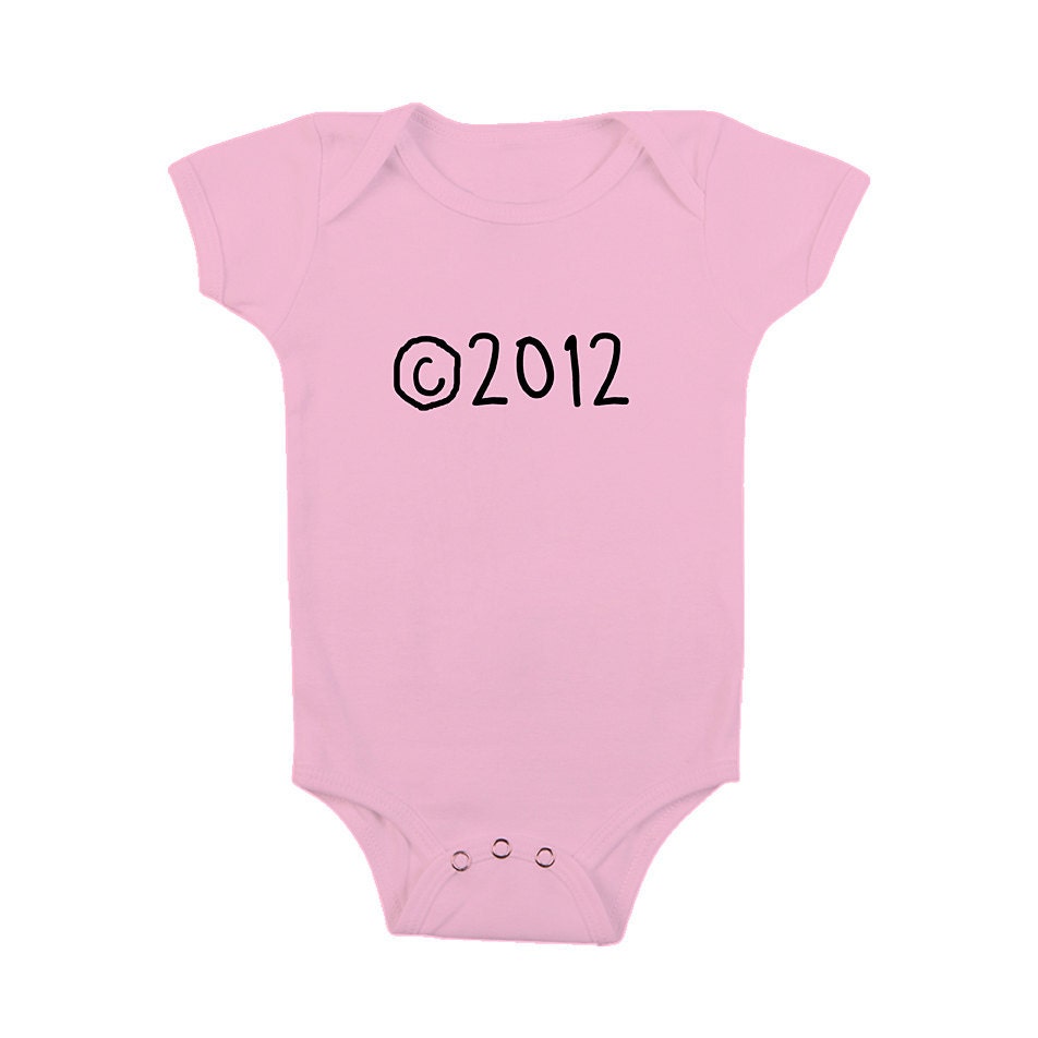 New Mom - Childrens Clothing Baby - COPYRIGHT 2012 - Onesie Bodysuit - Banana (4 COLORS)(gcb)