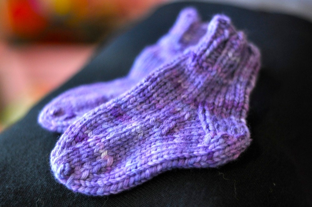 Magic Loop Baby Sock Knitting Pattern by sunrisesister on Etsy