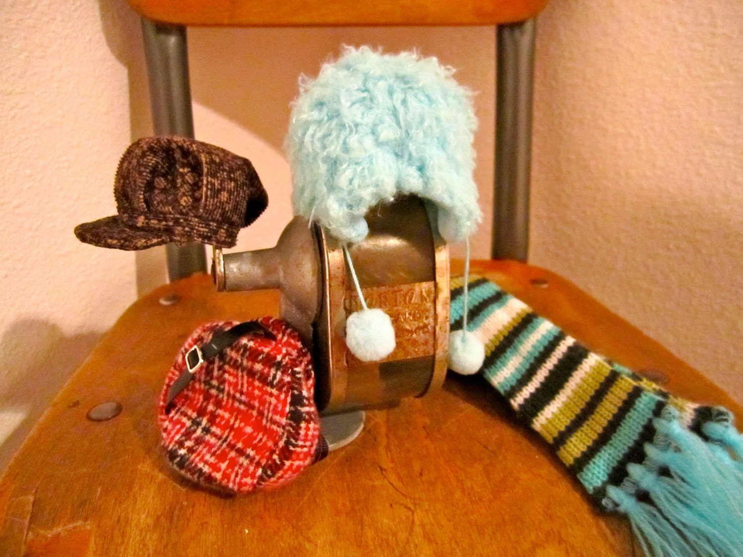 Small doll hats and scarf