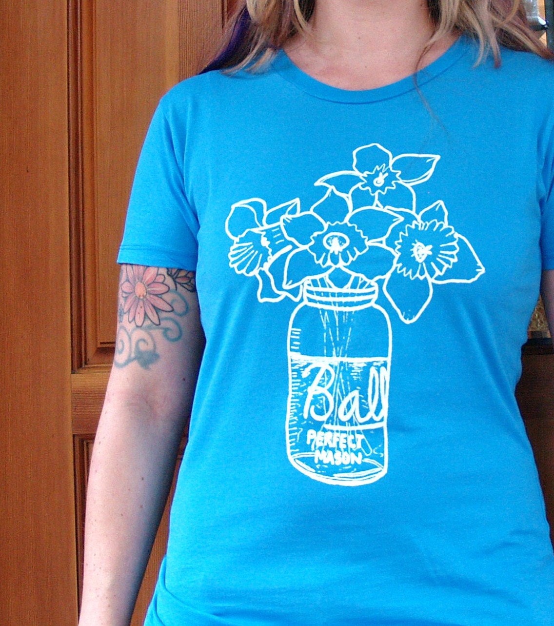 Farmhouse Bouquet - Womens T- Shirt - LARGE - Turquoise Blue - Hand Screen Printed