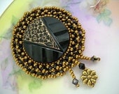 Victorian Flower - Vintage Button Jewelry