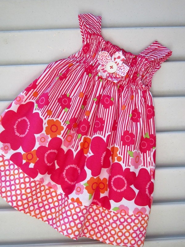 Hot pink floral dress with handmade fabric daisy---size 18 mo
