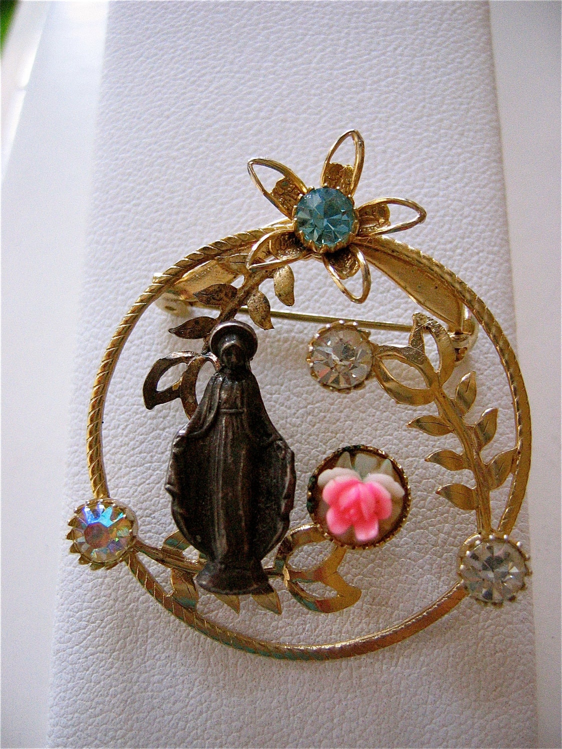Stunning Vintage Sparkly 50"s VIRGIN MARY Brooch- A Rare collectible