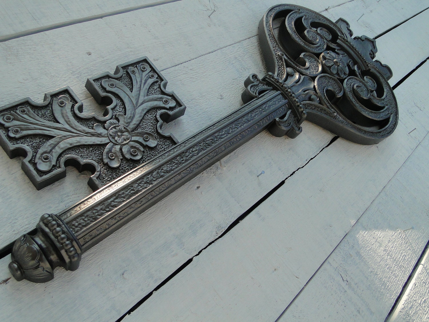 Large Ornate Key Wall Decor Wall Hanging Wall Plaque in Graphite Silver Hollywood Regency Glam Paris Apartment French Country "Cold"