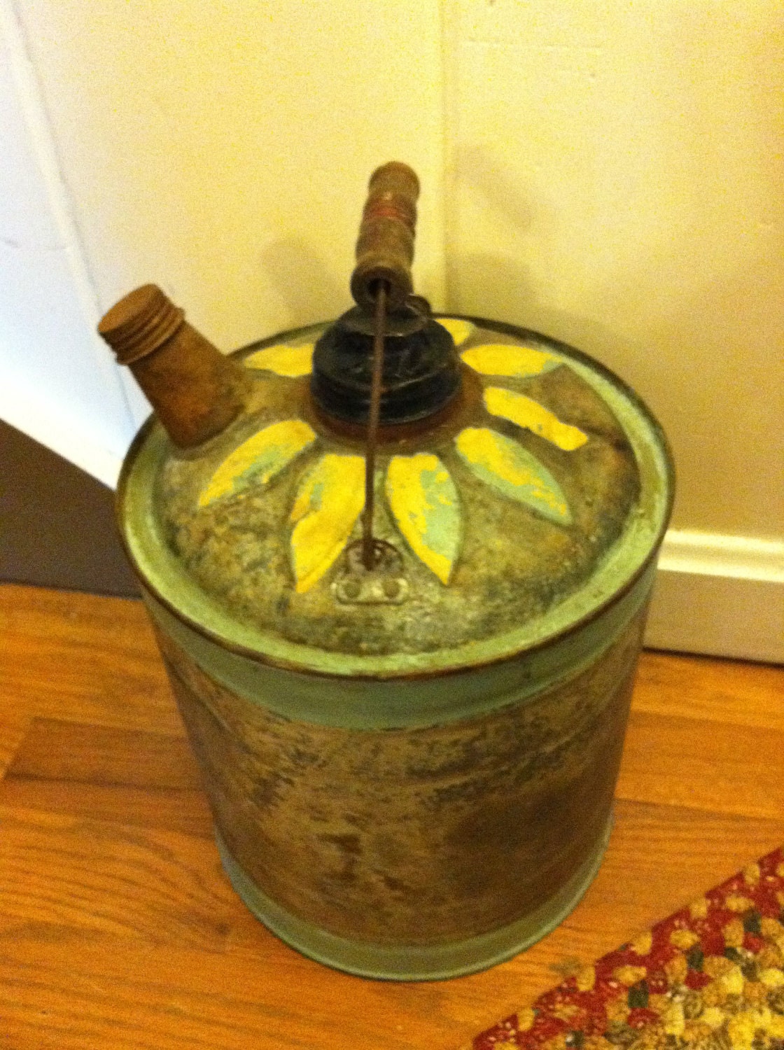 Sun Flower Gas Can Vintage with Painted Daisy on Top Hand Painted and Waxed Cottage Chic Farmhouse Chic Garden Decor