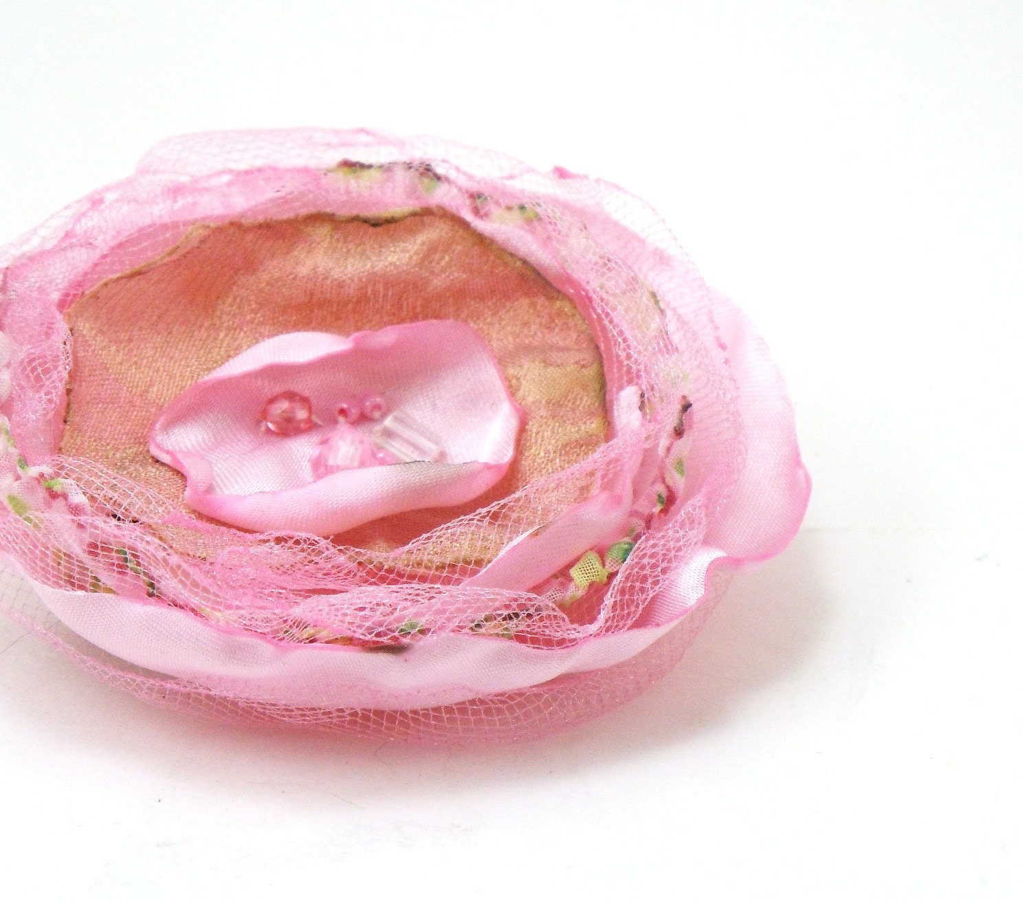 Handmade fabric flower pin - Pale pink - Flola