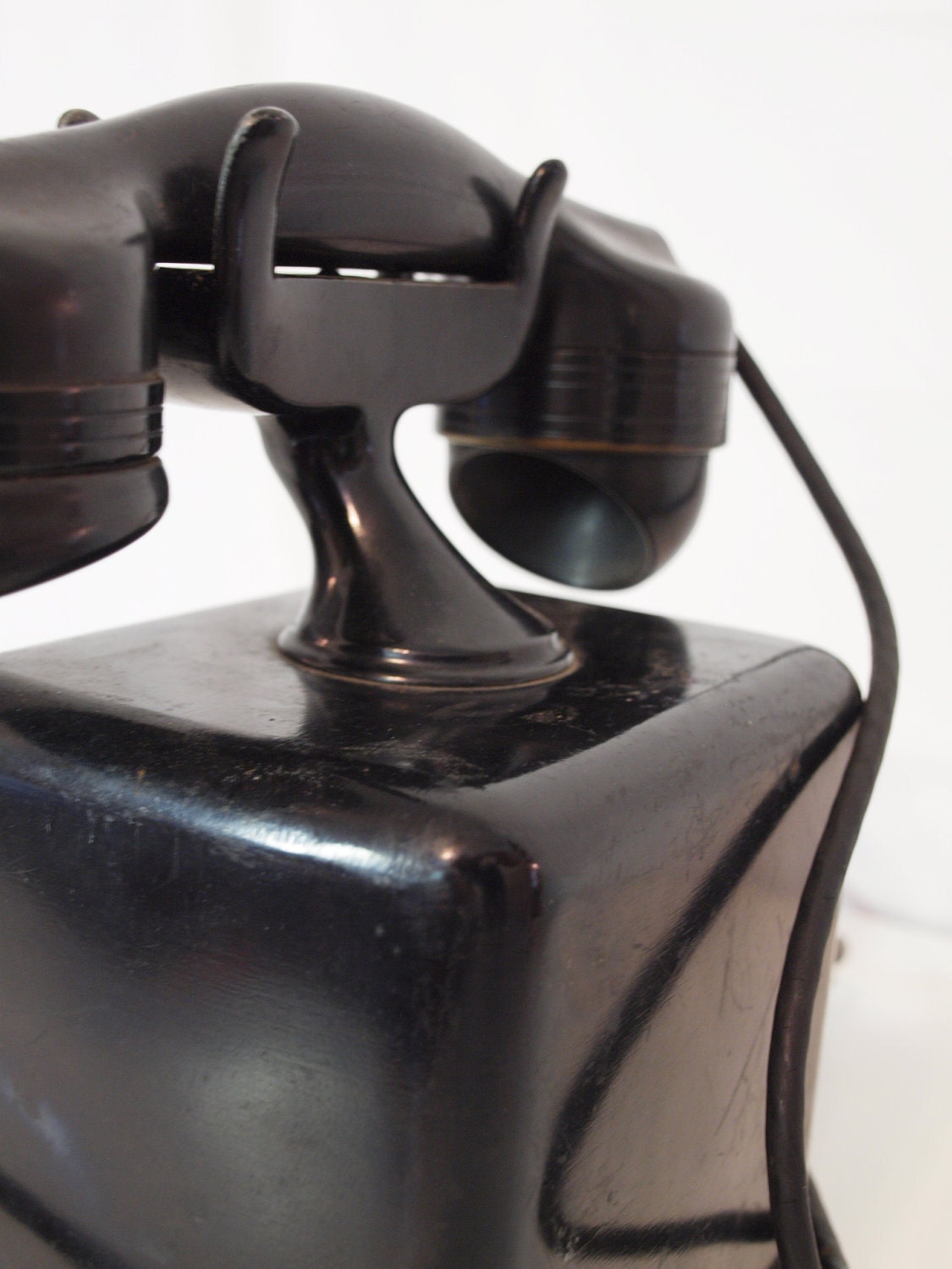 Vintage Automatic Electric Company Monophone telephone black commercial hand crank