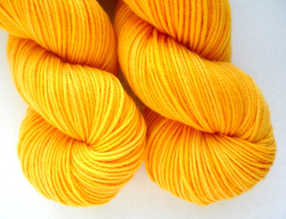 Hand Dyed DK Yarn - Superwash Merino Wool Yarn in Spun Gold Colorway