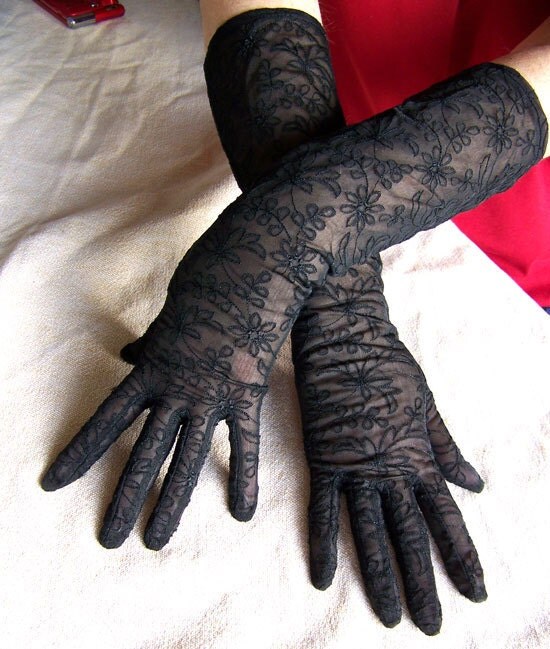 Black sheer gloves vintage dress opera full length 1960s lace daisies daisy embroidered goth mehndi