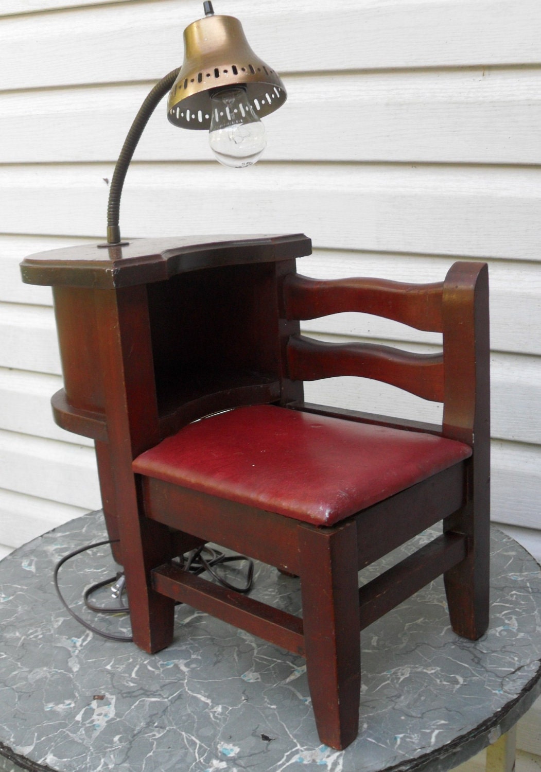 Vintage mahogany mini telephone gossip chair lamp Made in Thomasville, NC.
