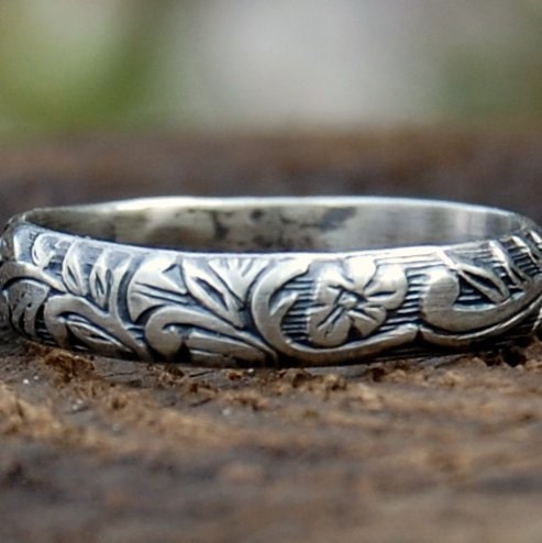 Size 5 - Sterling Silver Wedding Band - Floral - 4 mm Wide