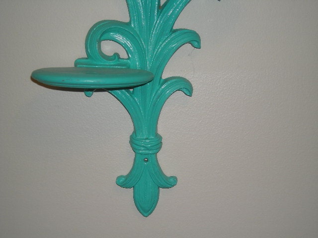 Vintage Syroco Shelf in Turquoise