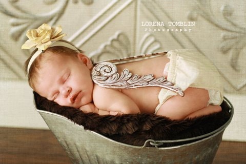 Little Angel Wings - PERFECT WHITE - Wood Carved - Photography Prop - Newborn Valentine Day
