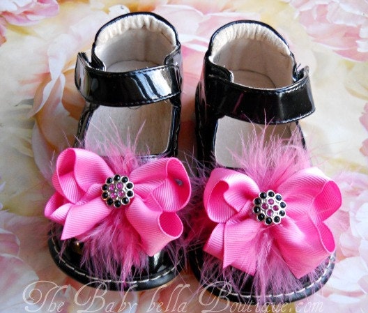Black  squeaky toddler shoes/black mary janes pink bow and feathers