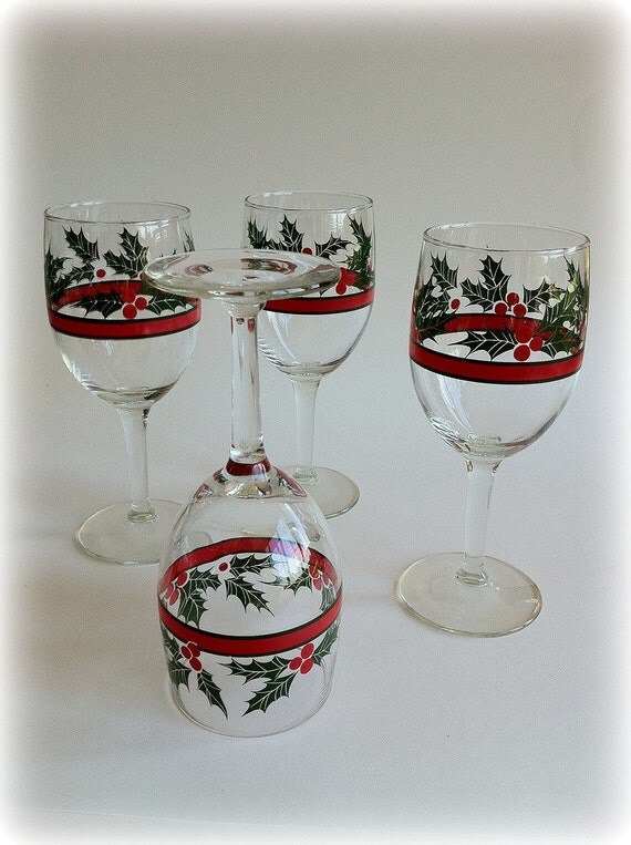 Libbey Glass Holiday Glasses Holly & by vintage19something