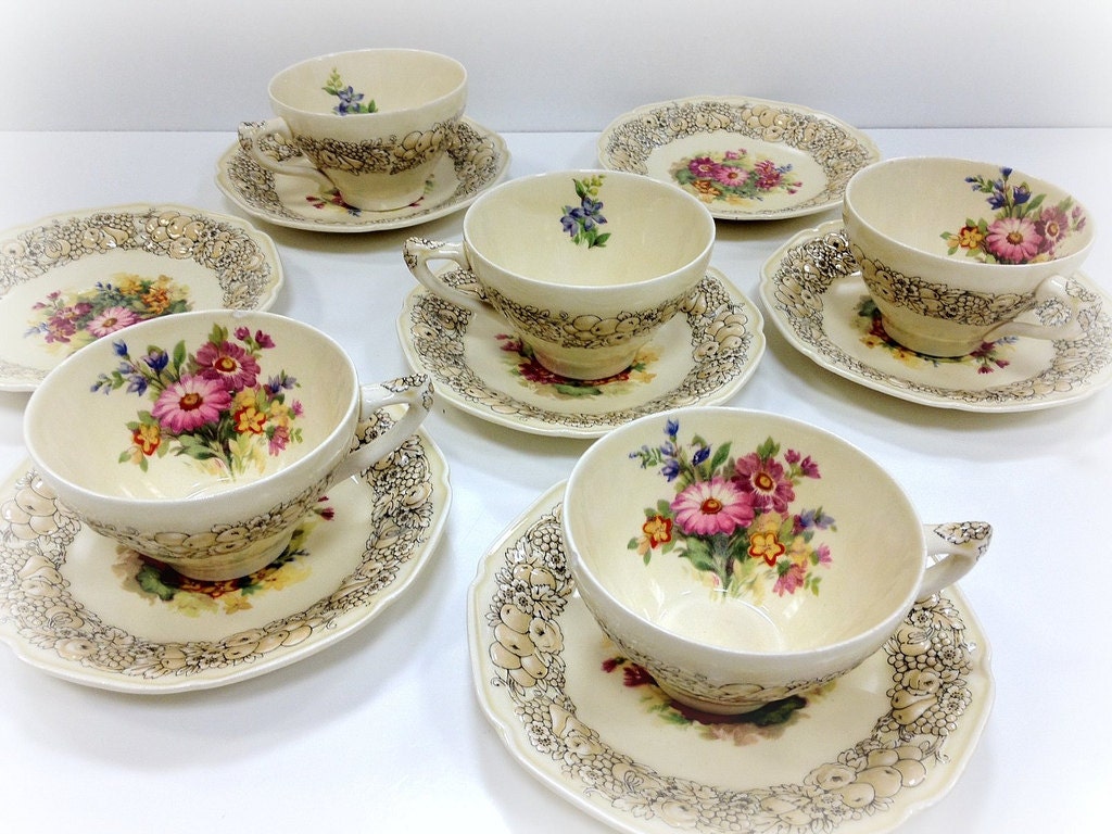 Crown Ducal Florentine Cups and Saucers Floral