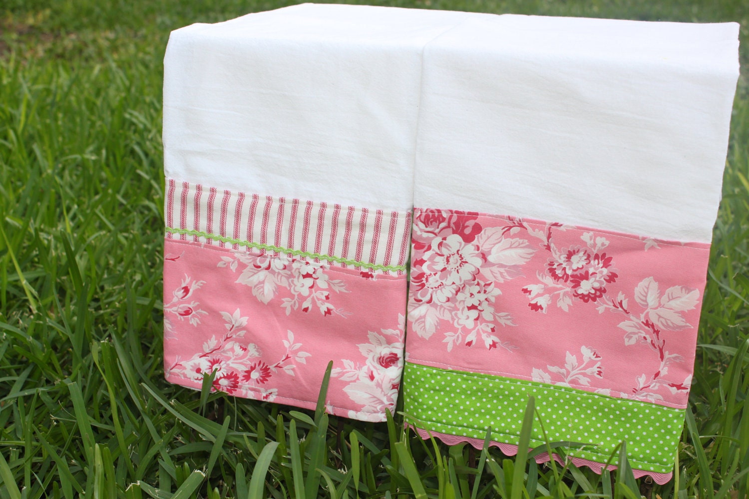 Lime Pink Towel (flour sack, kitchen, tea towel), set of 2, sweet cottage chic, housewarming or birthday gift