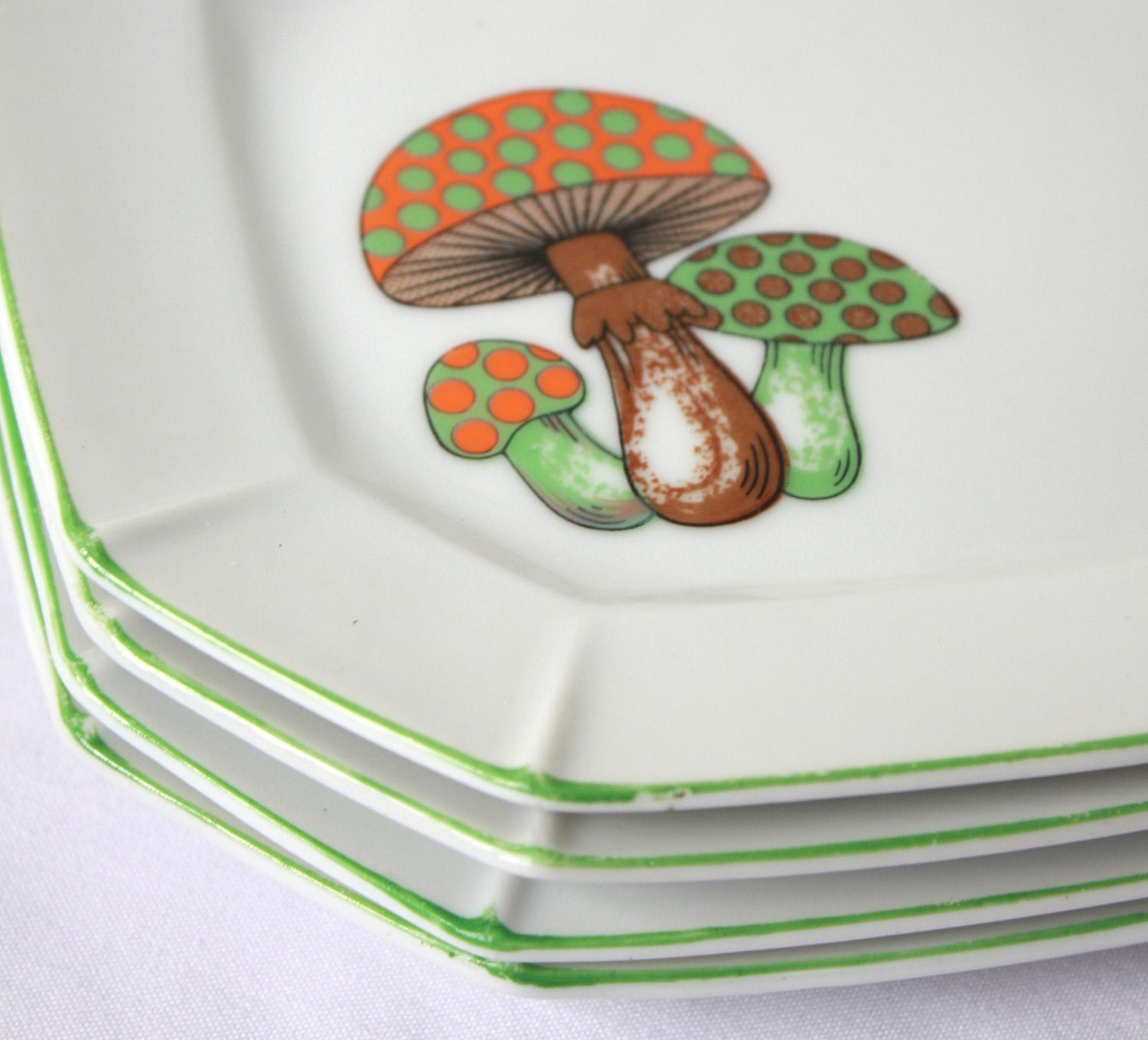 Vintage Mushroom Plates Woodland Set of 4 Salad or Dessert Plates