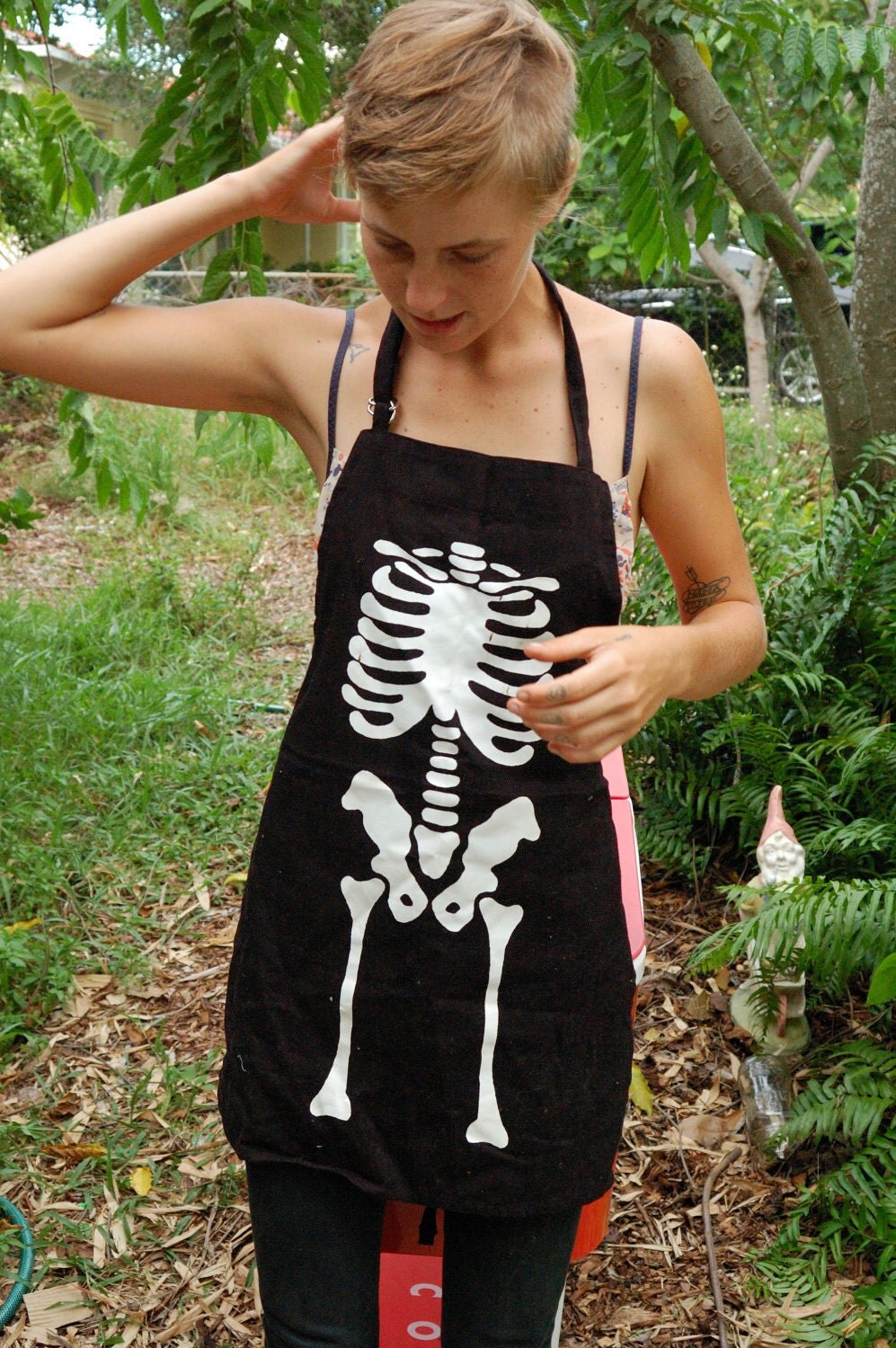 skeleton apron