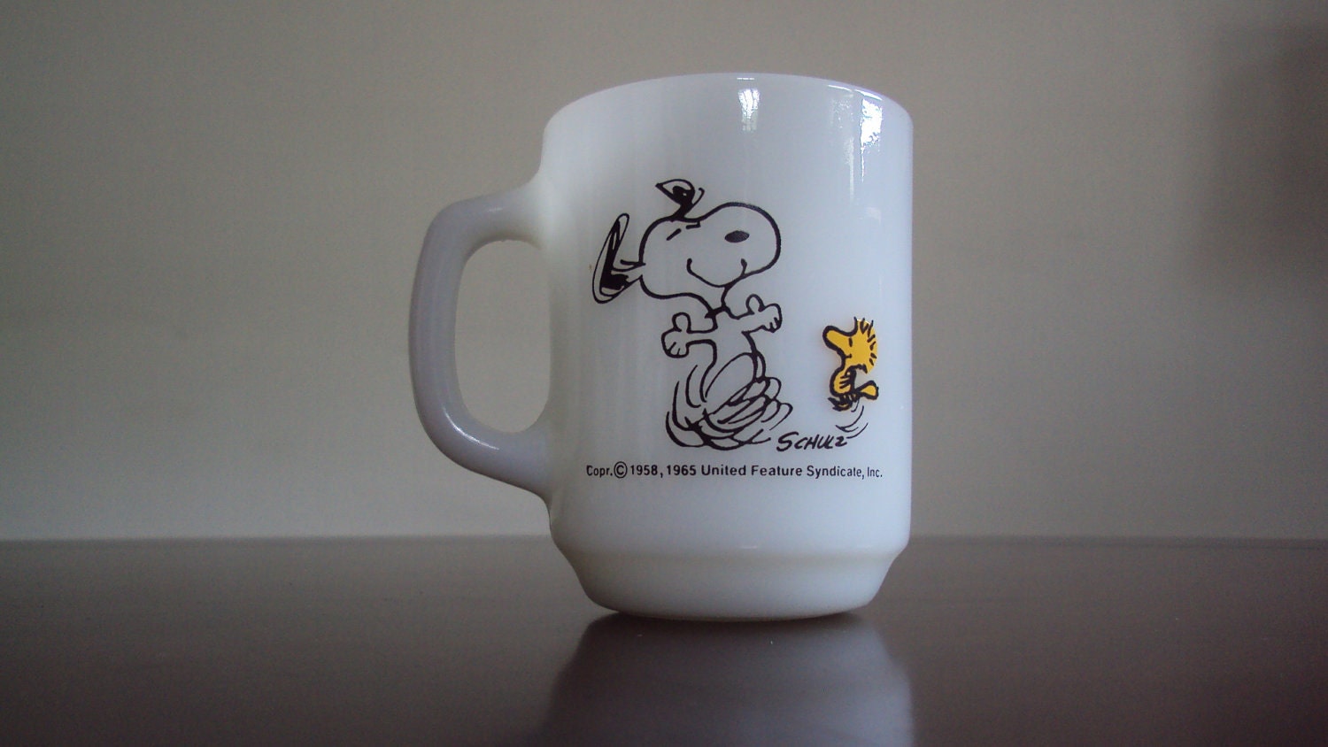 Vintage PEANUTS Snoopy & Woodstock "At Times Life Is A Pure Joy" Milkglass Mug