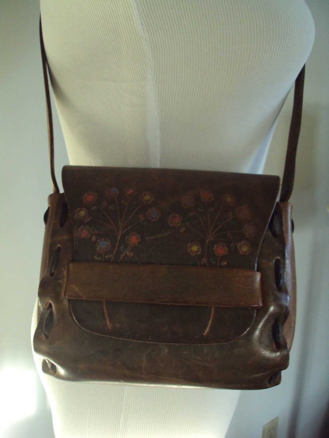 Vintage 1970's TOOLED LEATHER "Tree of Life" Distressed Boho Hippie Crossbody Purse
