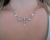 The Hunger Games - Katniss Mockingjay Pin Archery Necklace with Peeta's Pearl- Double