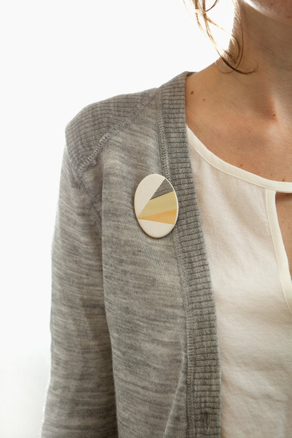Oval N2 - Geometric Ceramic brooch