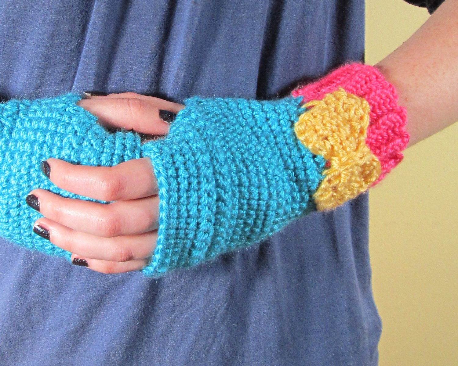 Womens Fingerless Gloves with Bow Crochet Cute Kawaii Winter Mittens