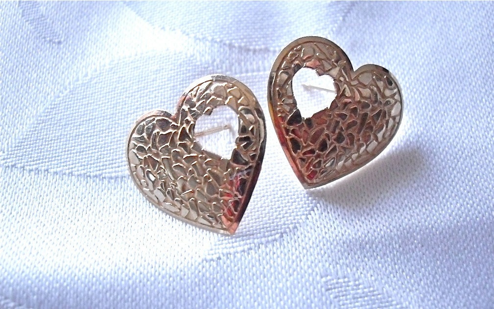 Vintage Heart Shape 10K Yellow Gold Earrings/Pierced