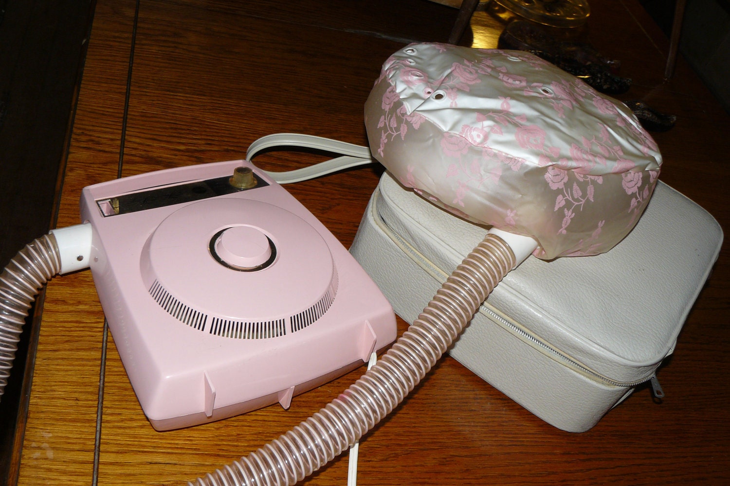 Vintage Pink Hat Box Hair Dryer Sears Appliance Carry On Travel Case Wig Extentiions Nail Dryer