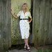Vintage 1980s Women's Casual Retro Pastel Yellow Cotton Print Day Dress Size XS/S