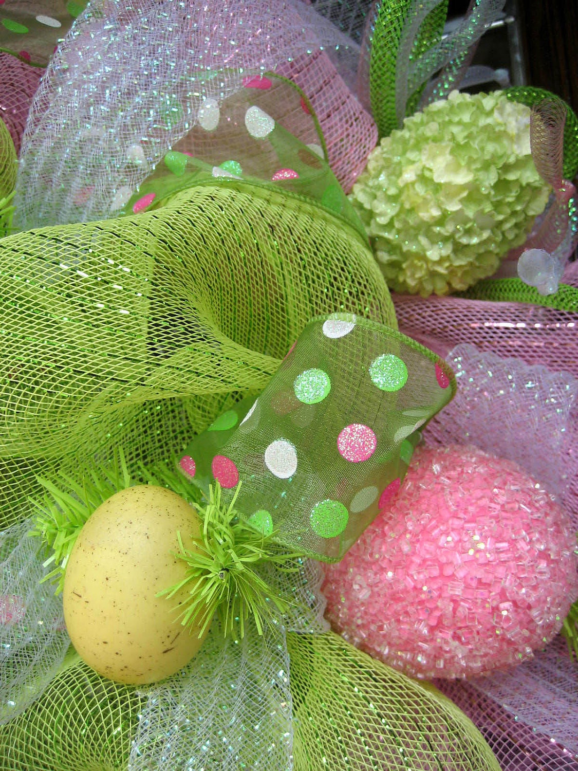 Deco Mesh EASTER WREATH with BASKET of Tulips