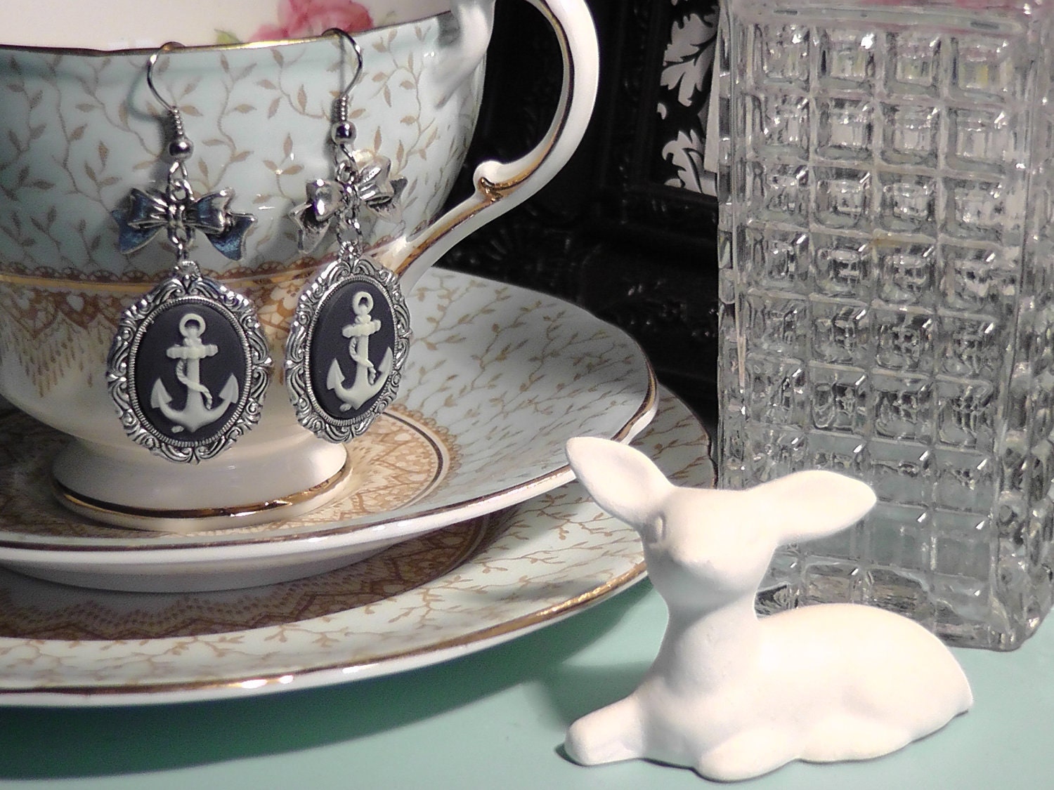 Anchor Me Cameo Bow Earrings : Antique Silver & Navy Blue