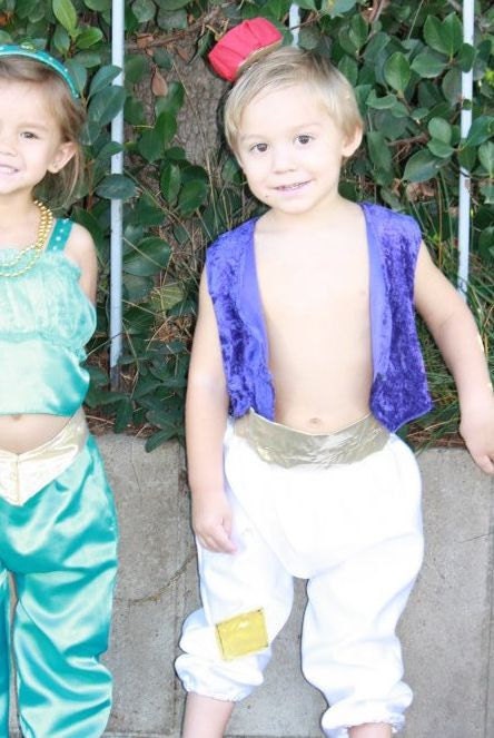 Aladdin costumes 2t 3t. Or 4t also in adult costumes