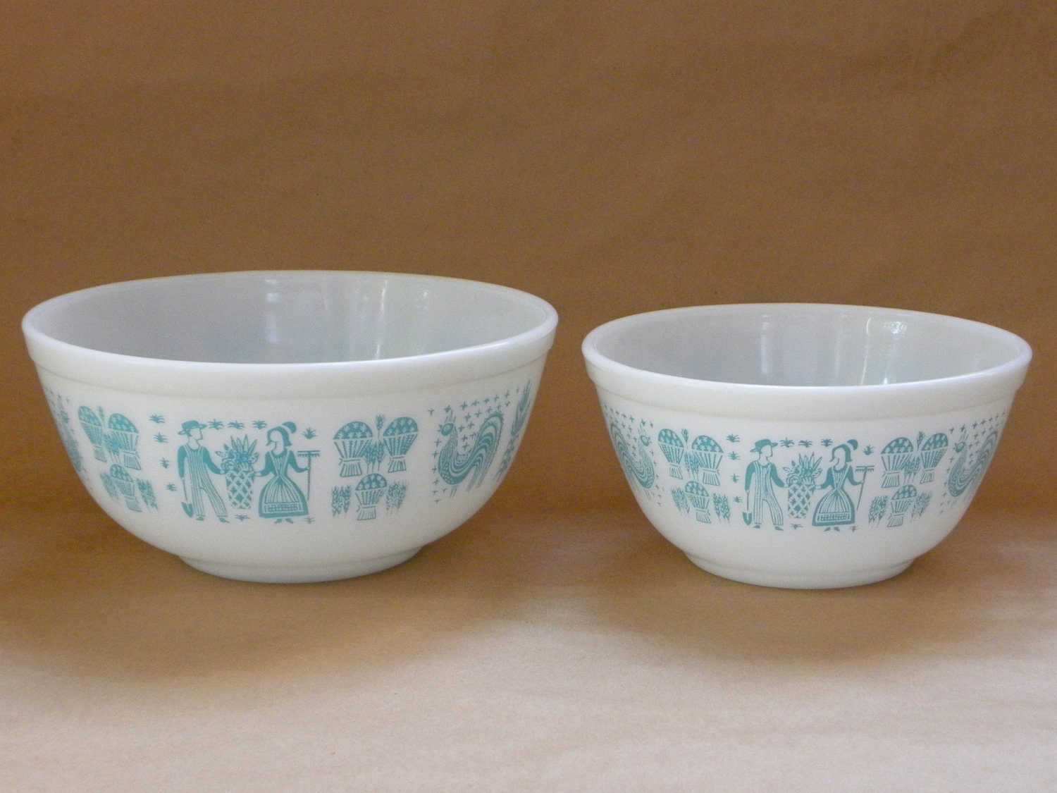 Set of Two Pyrex Butterprint Mixing Bowls