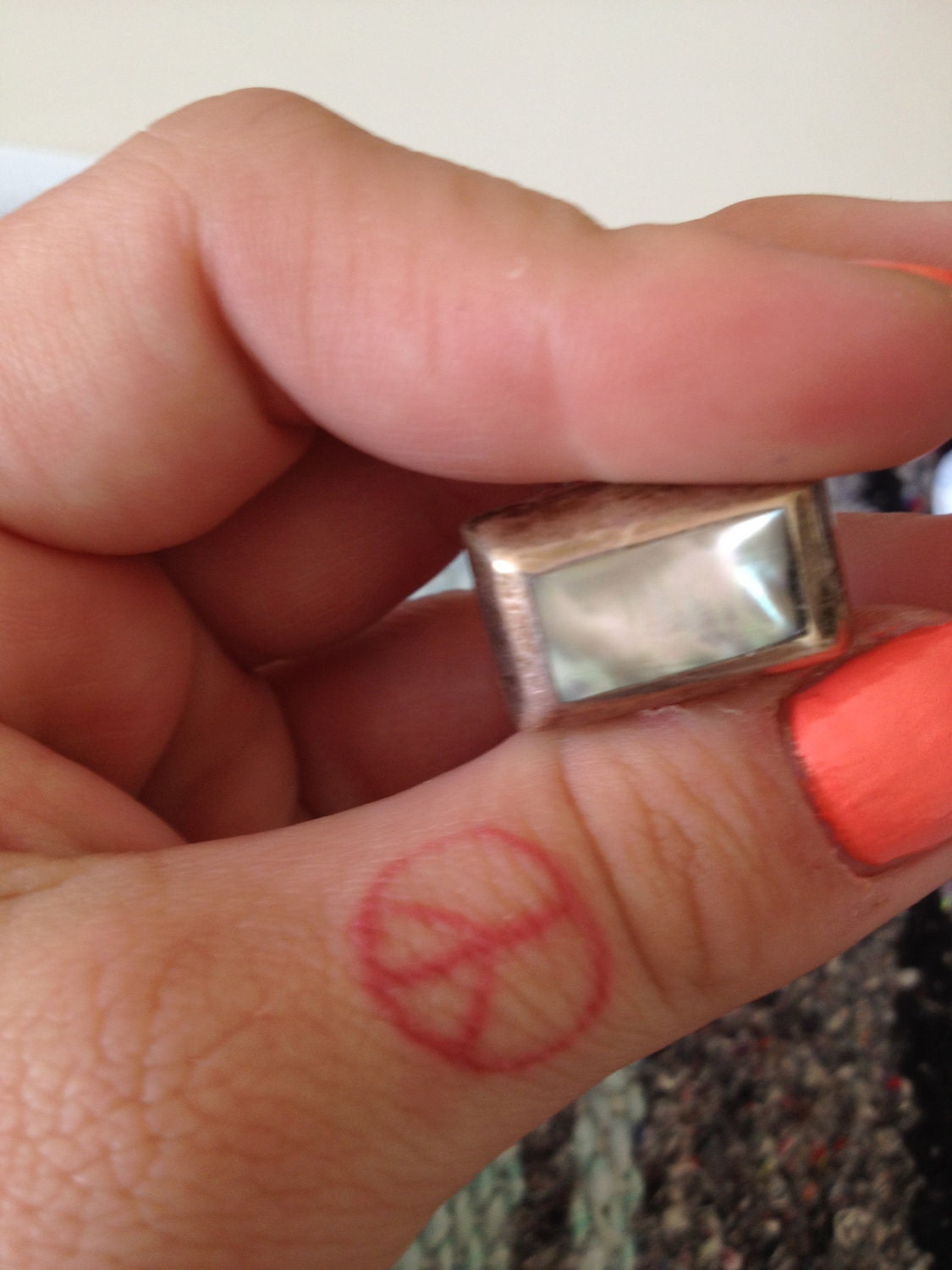 Beautiful Sterling Silver Ring With Large Rectangle Mother of Pearl Inlay Signed SIZE 6 3/4